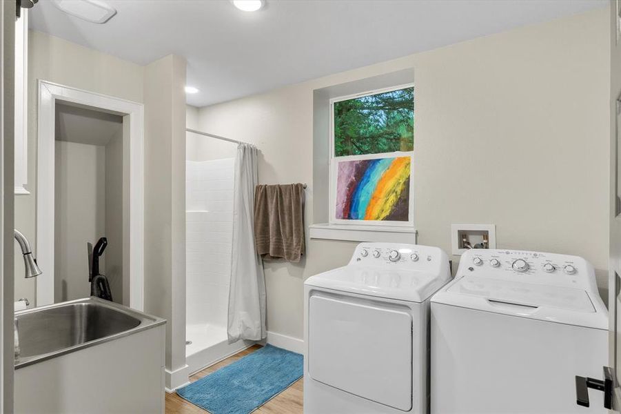 Furnished interior view inside a new home in , Lindale (Image 23).