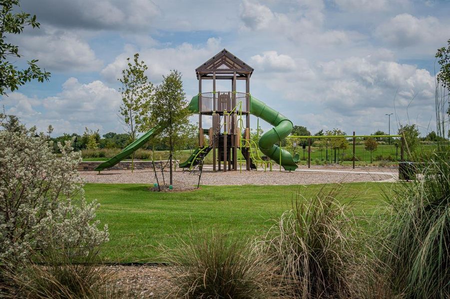 Community amenities in Trinity Falls, McKinney (Image 33).
