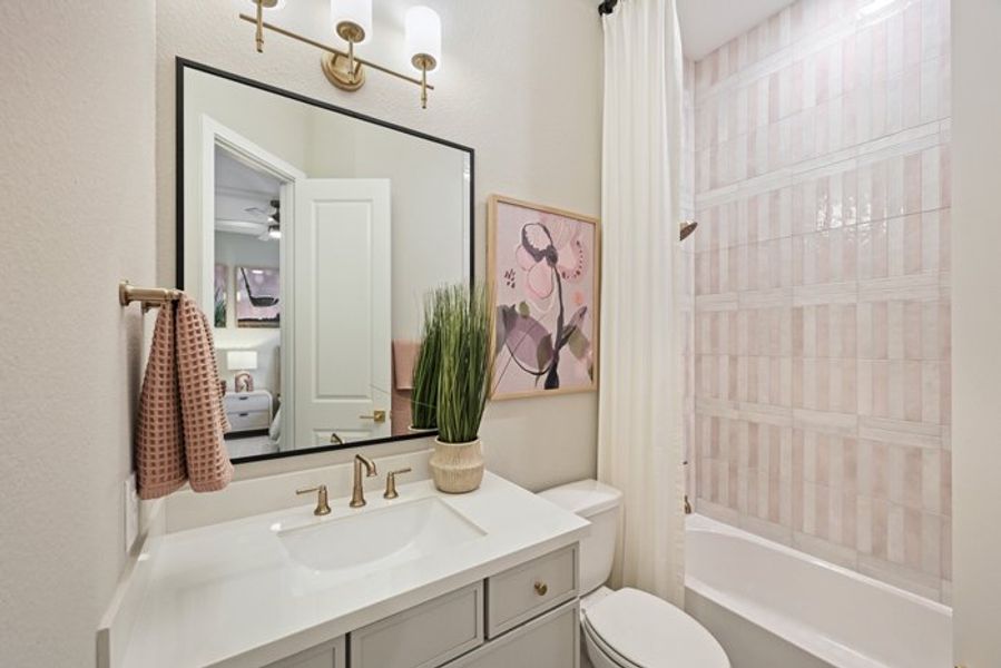 Furnished interior view inside a new home in Wildtree 70', Montgomery (Image 15).