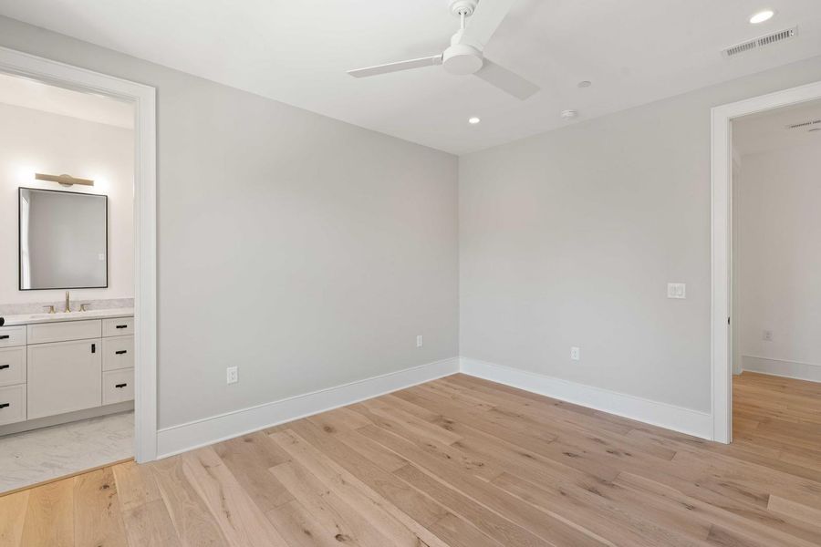 Spacious, unfurnished interior of a new home in , Isle Of Palms (Image 47). Spacious, unfurnished interior of a new home in , Isle Of Palms (Image 47).