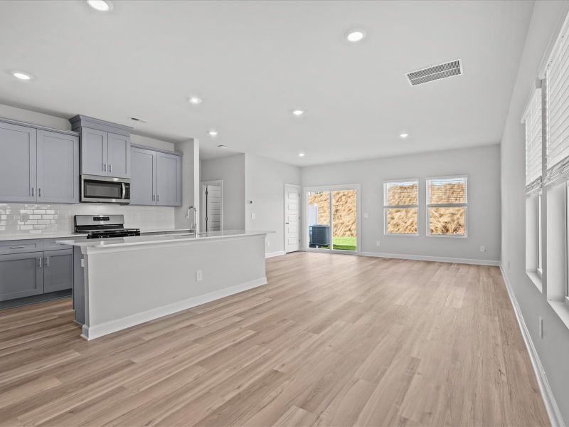 Spacious, unfurnished interior of a new home in Northbrook Village Townes, Taylors (Image 14).