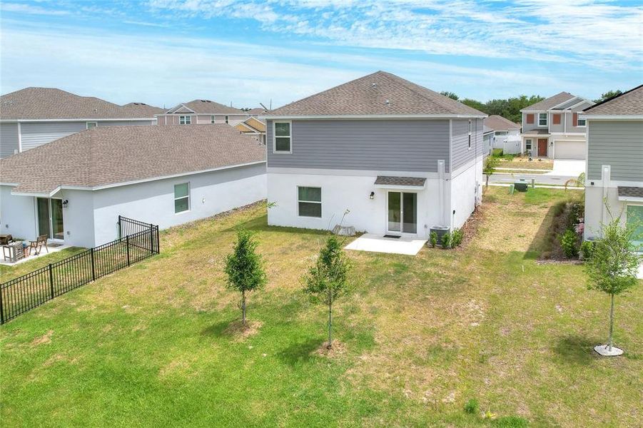 Exterior details and patio area of a home in , Lake Wales (Image 3).