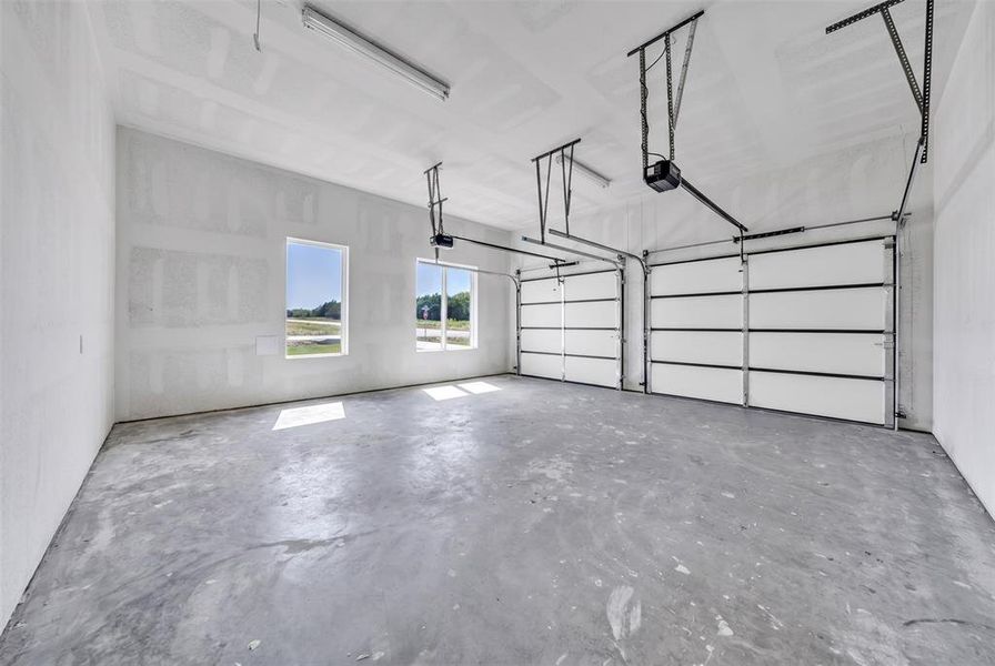 Spacious, unfurnished interior of a new home in , Rio Vista (Image 19).