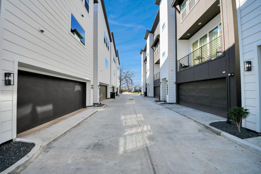 Exterior details and patio area of a home in , Houston (Image 3).
