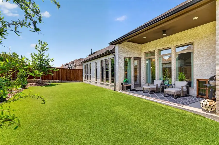 Artificial Turf yard makes lawn care a breeze!! Artificial Turf yard makes lawn care a breeze!!