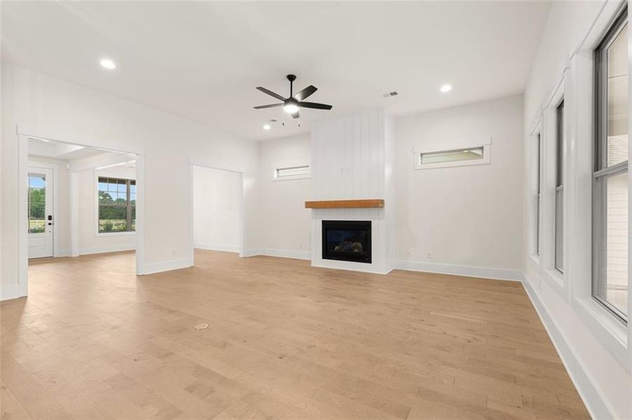 Spacious, unfurnished interior of a new home in Soleil Summit Chase, Snellville (Image 21).