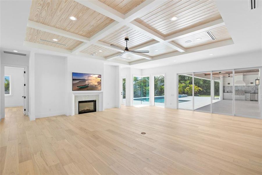 Spacious, unfurnished interior of a new home in , Boca Grande (Image 44).
