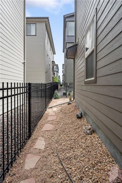 Image 47 of a home in .