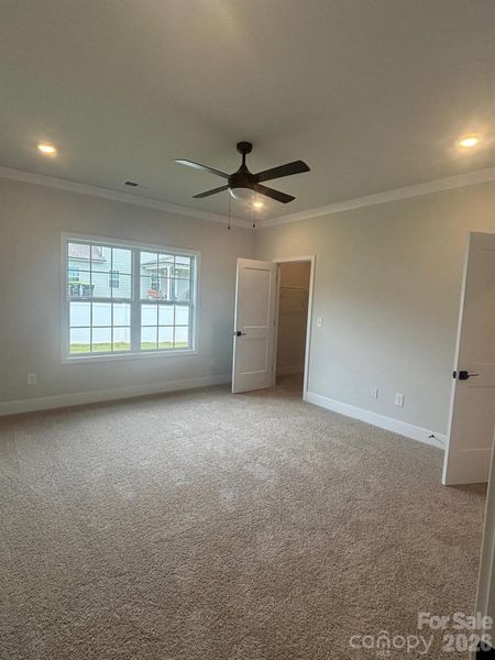 Spacious, unfurnished interior of a new home in Kerns Ridge, Salisbury (Image 14).