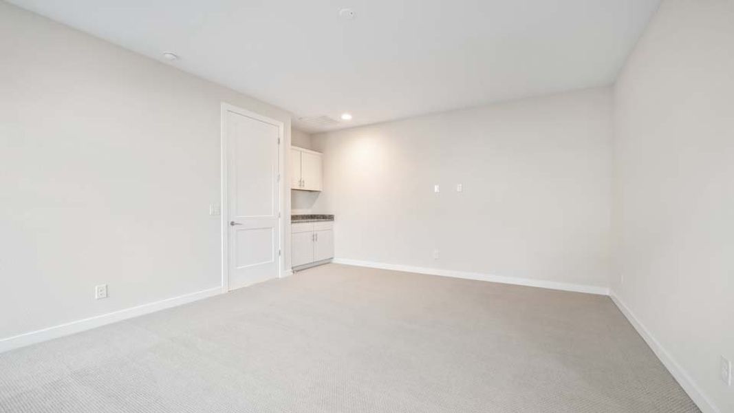 Representative unfurnished interior of a home built from the Harmony by Costa Verde Homes in Retreat at Mountain View Ranch, Casa Grande (Image 14).