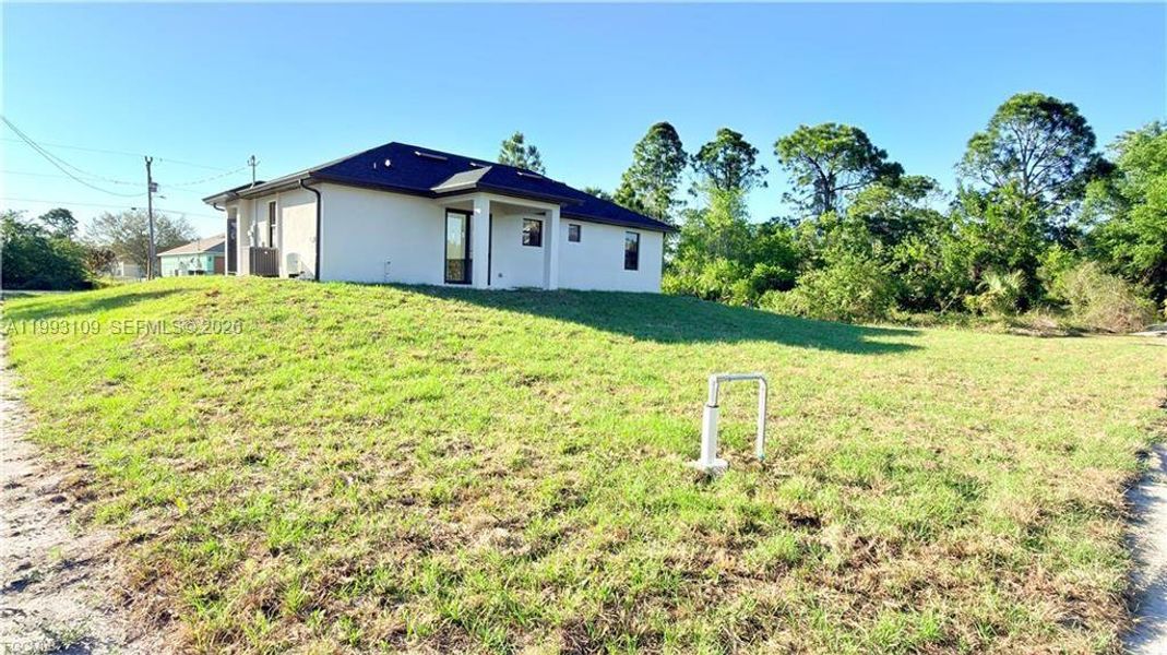 Exterior details and patio area of a home in , Fort Myers (Image 24).