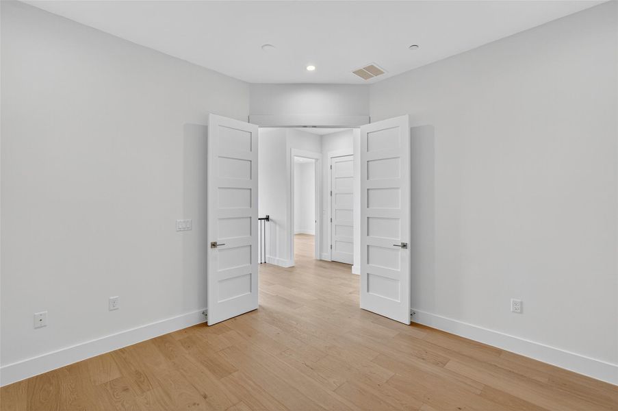 Spacious, unfurnished interior of a new home in Milky Way at River Place, Austin (Image 36).