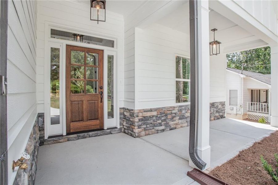 Exterior details and patio area of a home in , Villa Rica (Image 3).