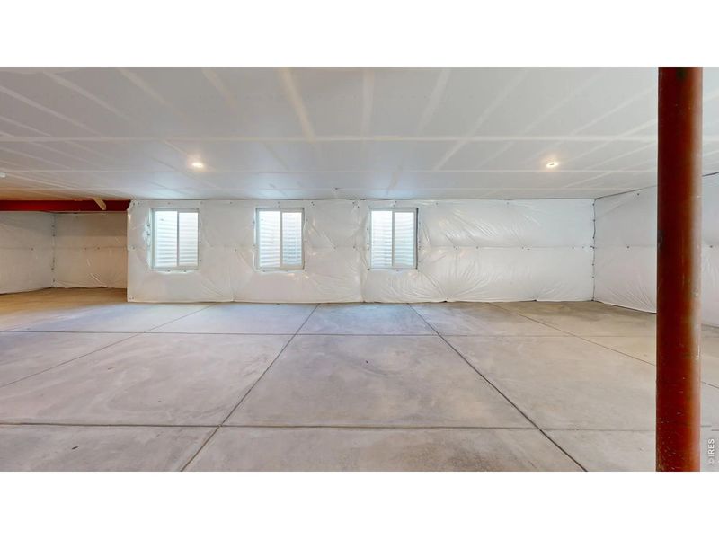 Spacious, unfurnished interior of a new home in Hudson Hills, Hudson (Image 11).