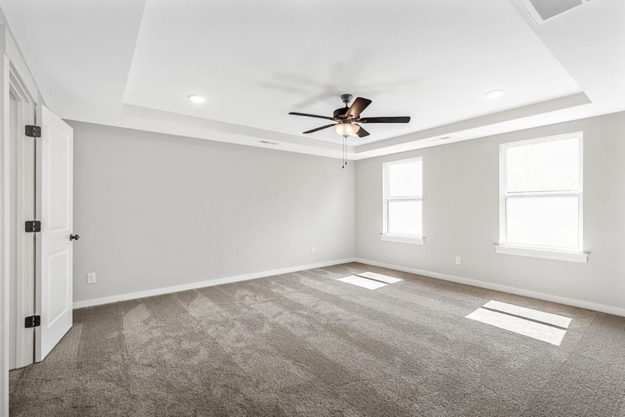 Spacious, unfurnished interior of a new home in Calista Farms, White House (Image 56).
