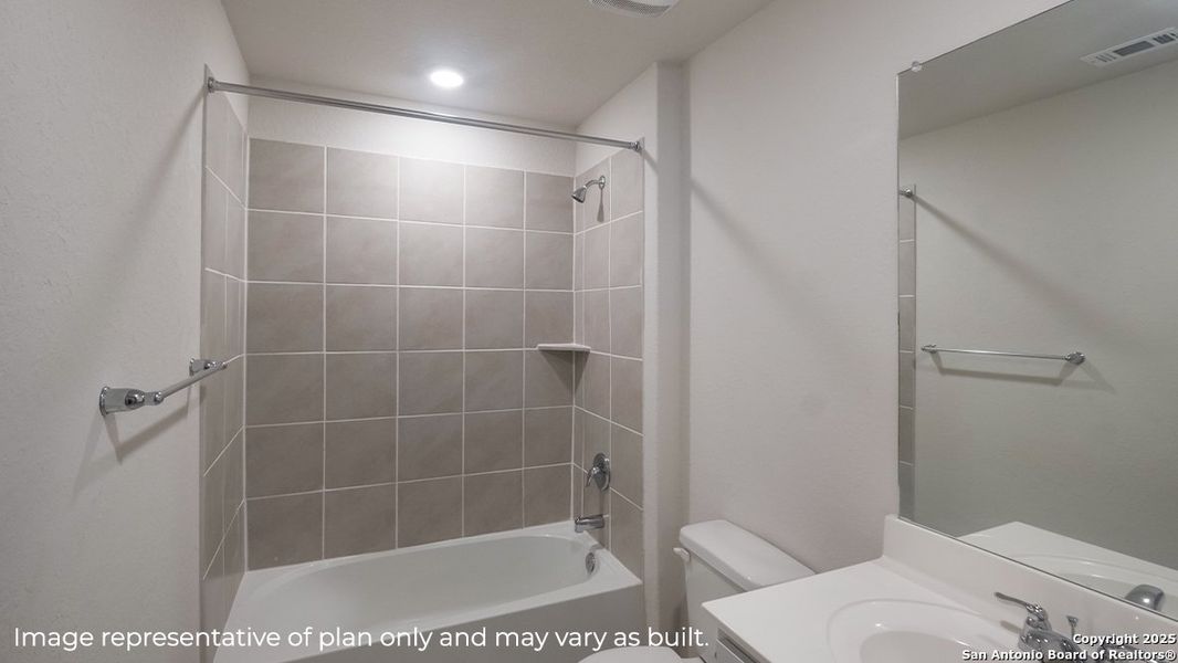 Furnished interior view inside a new home in Brookstone Creek, San Antonio (Image 6). Furnished interior view inside a new home in Brookstone Creek, San Antonio (Image 6).