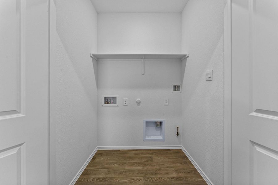 Spacious, unfurnished interior of a new home in , Kyle (Image 11).