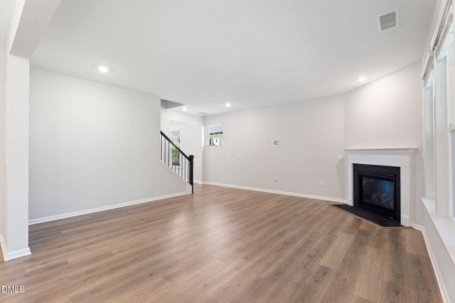 14-web-or-mls-DSC06796 14-web-or-mls-DSC06796