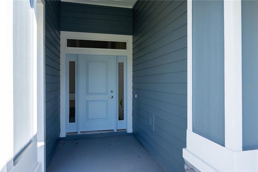 Exterior details and patio area of a home in Country Way South, Newberry (Image 3).