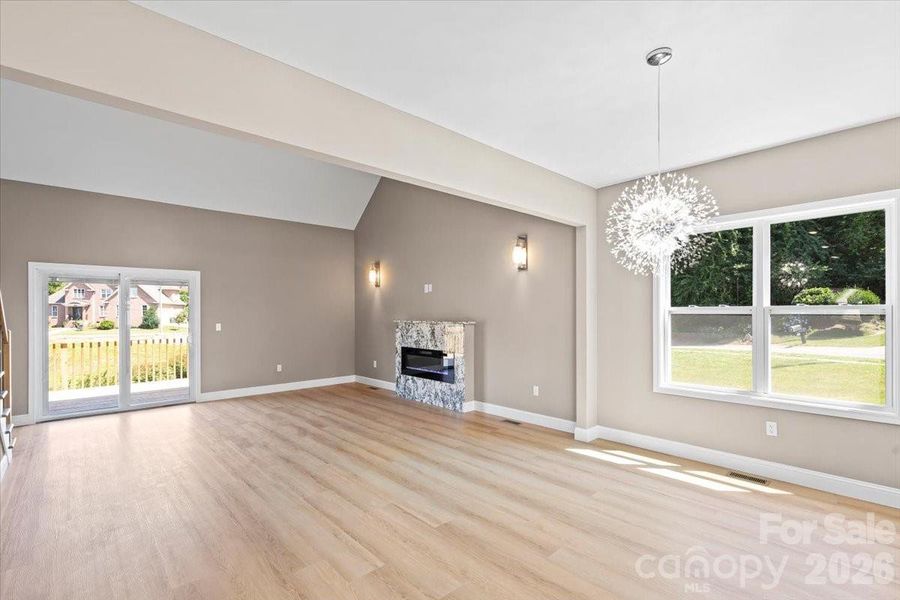 Spacious, unfurnished interior of a new home in , Hickory (Image 24).