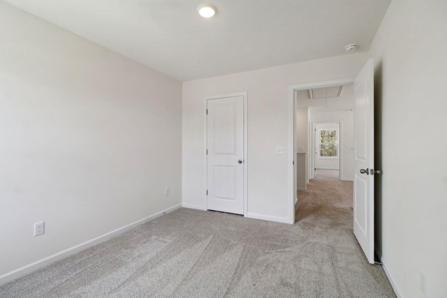 29-web-or-mls-Flat Coat Ln-019 (1)