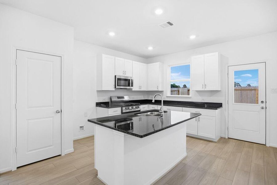 18122 Lone Hill Drive ~ Ready Now 18122 Lone Hill Drive ~ Ready Now