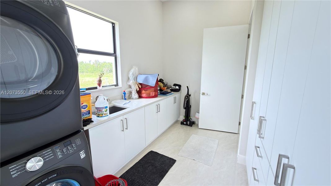 Furnished interior view inside a new home in , Loxahatchee (Image 49).