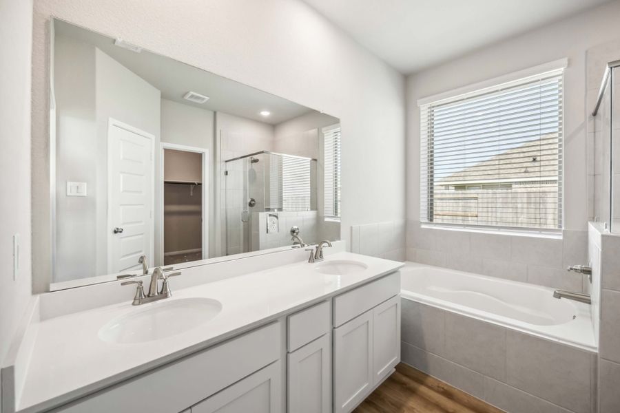 Carter Floorplan - Primary Bathroom