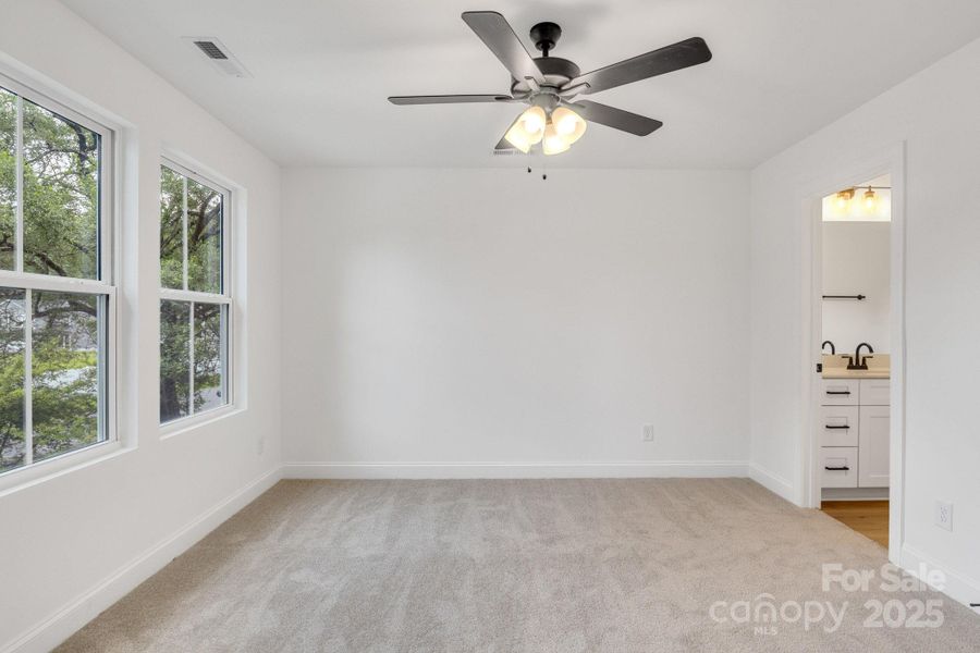 Spacious, unfurnished interior of a new home in , Kannapolis (Image 22).