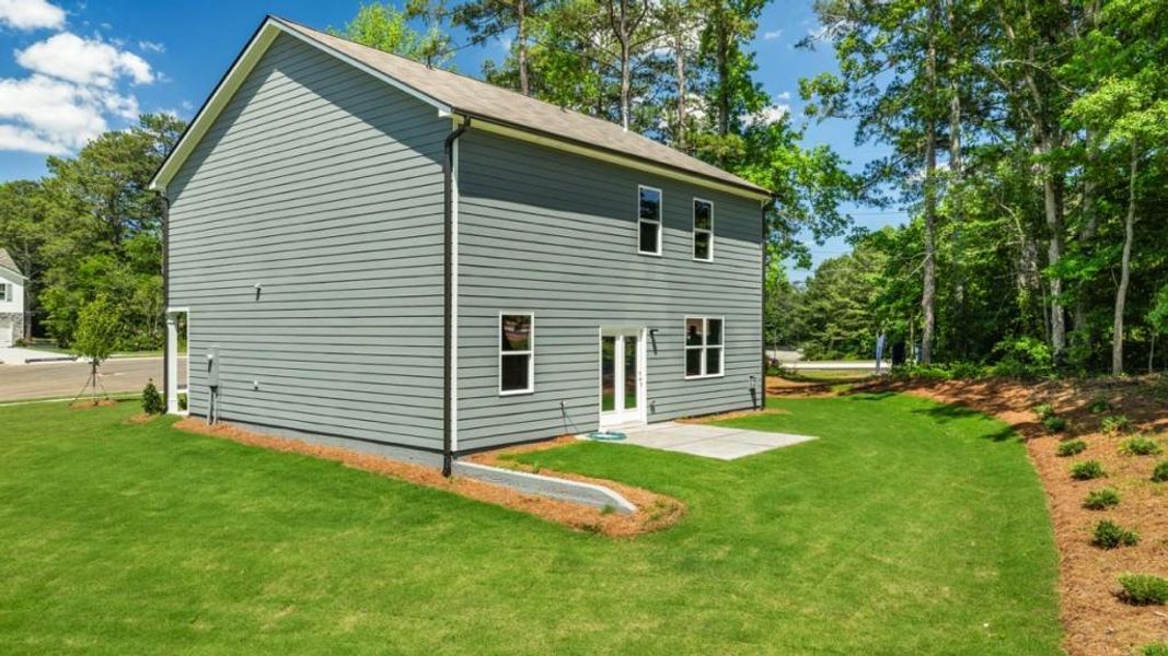 Exterior details and patio area of a home in Fairhaven, Lithia Springs (Image 4).