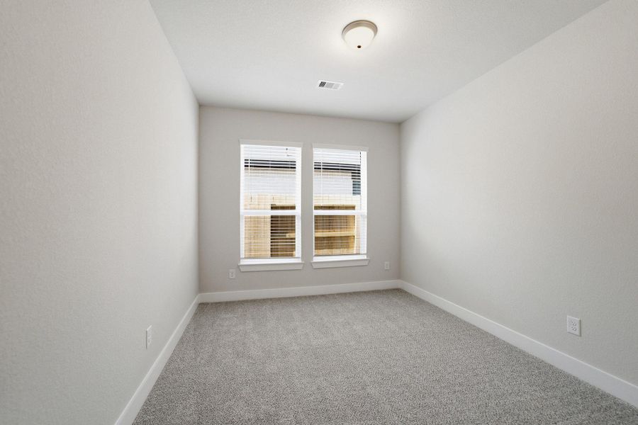 Spacious, unfurnished interior of a new home in Pecan Estates, Crosby (Image 22).