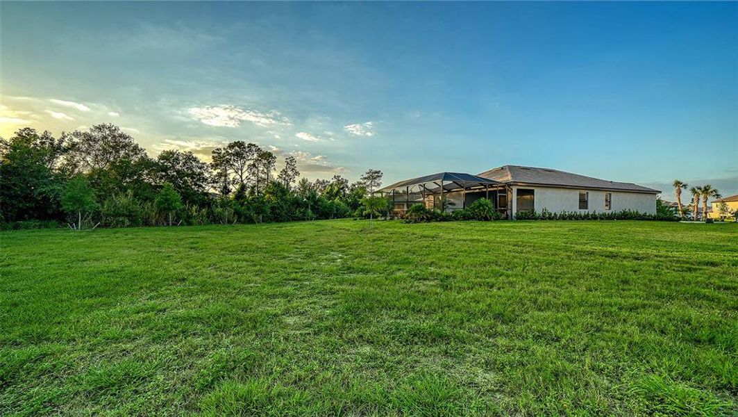Exterior details and patio area of a home in Lorraine Lakes at Lakewood Ranch, Lakewood Ranch (Image 22).