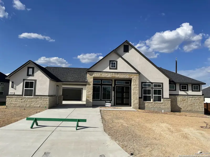 Image 25 of a home in Potranco Oaks. Image 25 of a home in Potranco Oaks.