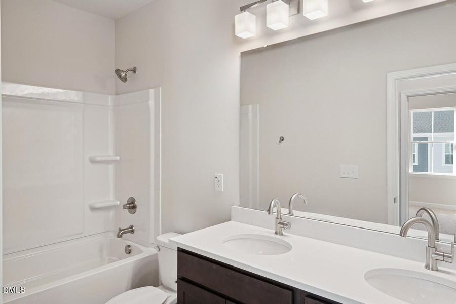 Mews at Holding Village 29_Bathroom_12.1 Mews at Holding Village 29_Bathroom_12.1