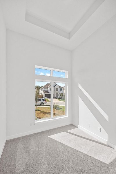 Spacious, unfurnished interior of a new home in The Colony, Bastrop (Image 28).