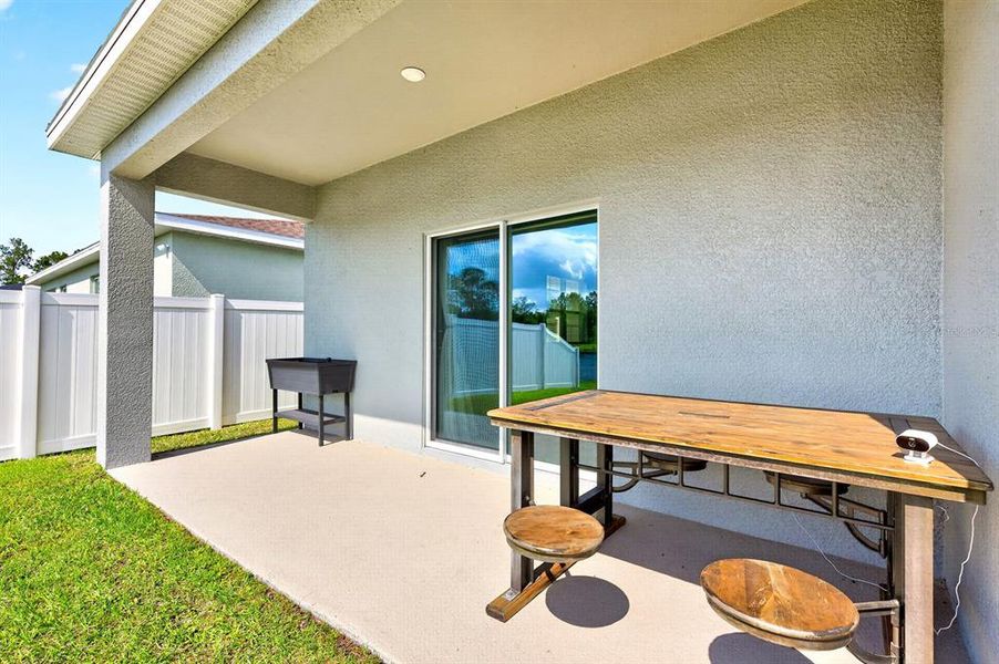 Exterior details and patio area of a home in , St. Cloud (Image 3).