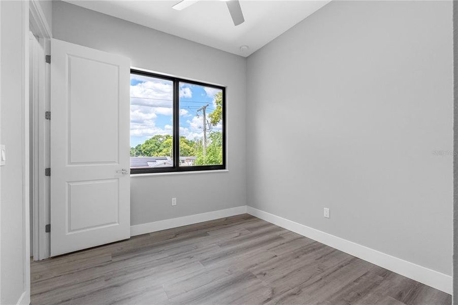 Spacious, unfurnished interior of a new home in , Tampa (Image 21).