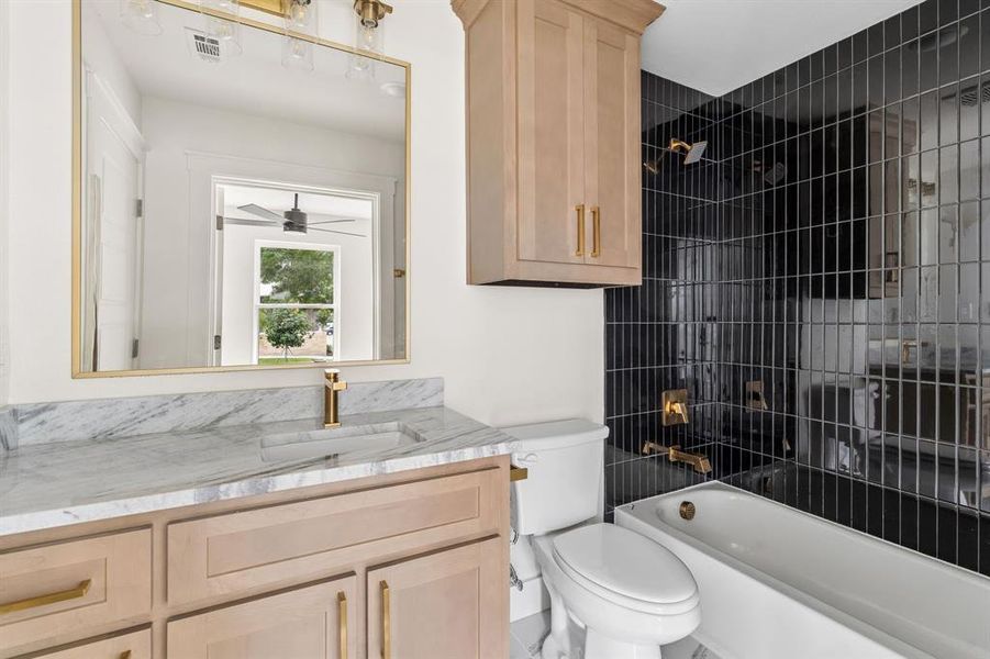 Furnished interior view inside a new home in , Fort Worth (Image 3).