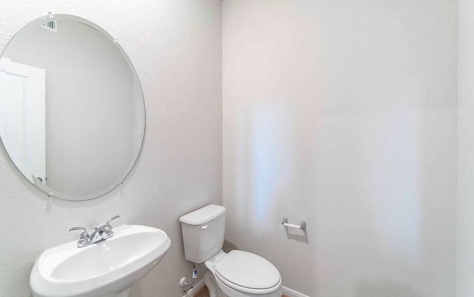 Furnished interior view inside a new home in Hunters Glen, Jarrell (Image 8).