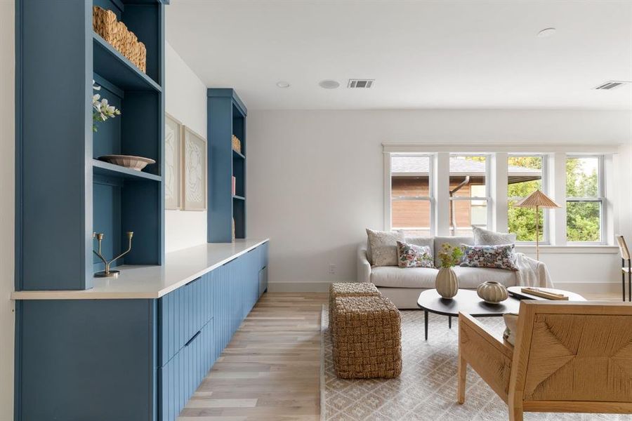 Furnished interior view inside a new home in , Dallas (Image 13).