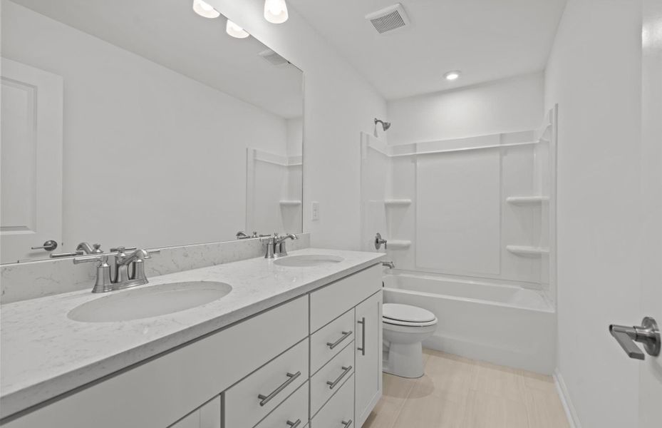 Furnished interior view inside a new home in Briarwood Reserve, Spartanburg (Image 7).