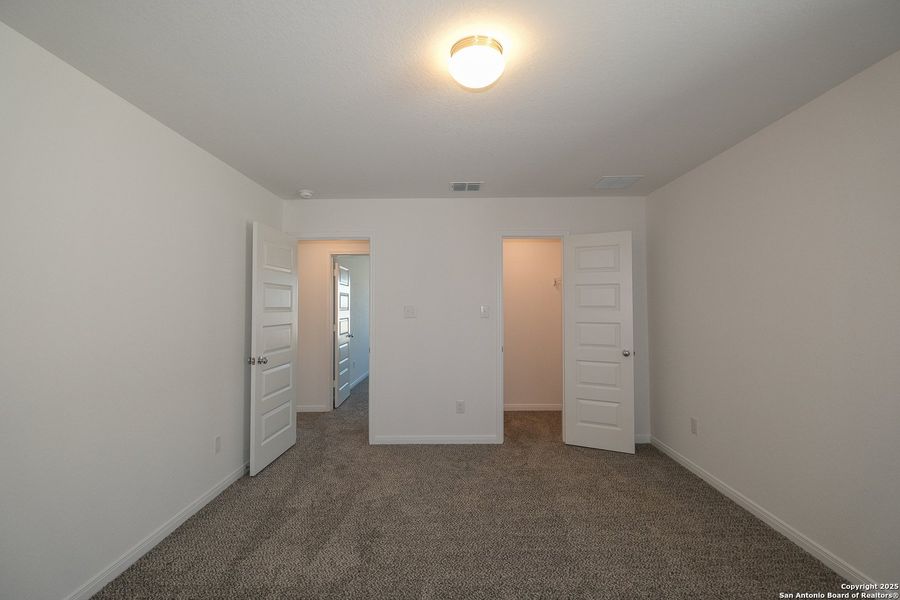 Spacious, unfurnished interior of a new home in Paloma Park, Converse (Image 28). Spacious, unfurnished interior of a new home in Paloma Park, Converse (Image 28).