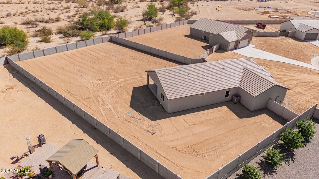 16 - Loma Drone 16 - Loma Drone