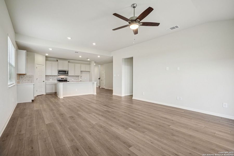 Spacious, unfurnished interior of a new home in Sagebrooke - Premier Series, San Antonio (Image 34). Spacious, unfurnished interior of a new home in Sagebrooke - Premier Series, San Antonio (Image 34).