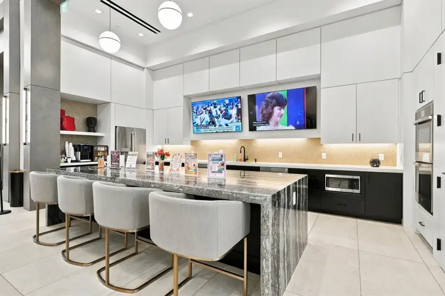 Clubhouse Kitchen Clubhouse Kitchen