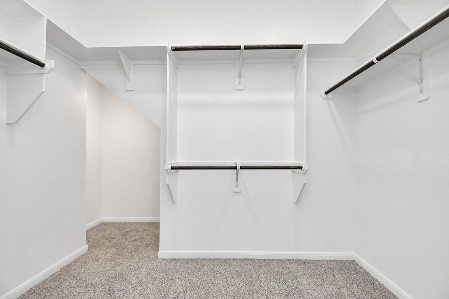 Spacious, unfurnished interior of a new home in Sunterra, Katy (Image 28).