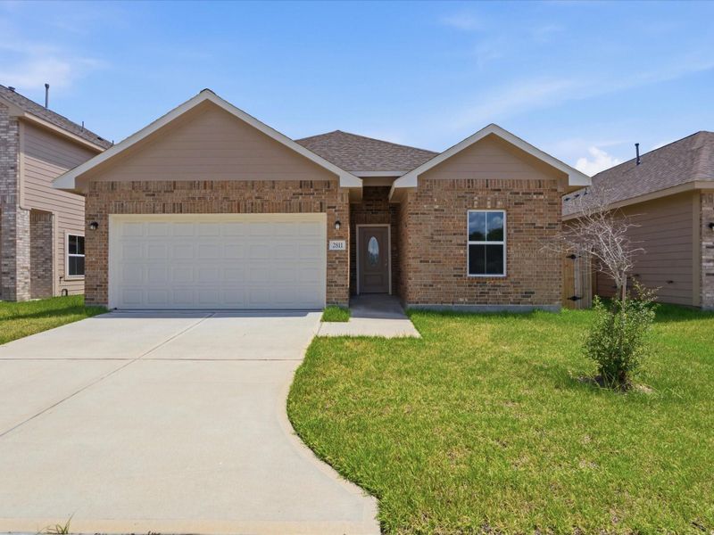 Front exterior of a new home in , Houston, TX, highlighting curb appeal (Image 2). Front exterior of a new home in , Houston, TX, highlighting curb appeal (Image 2).