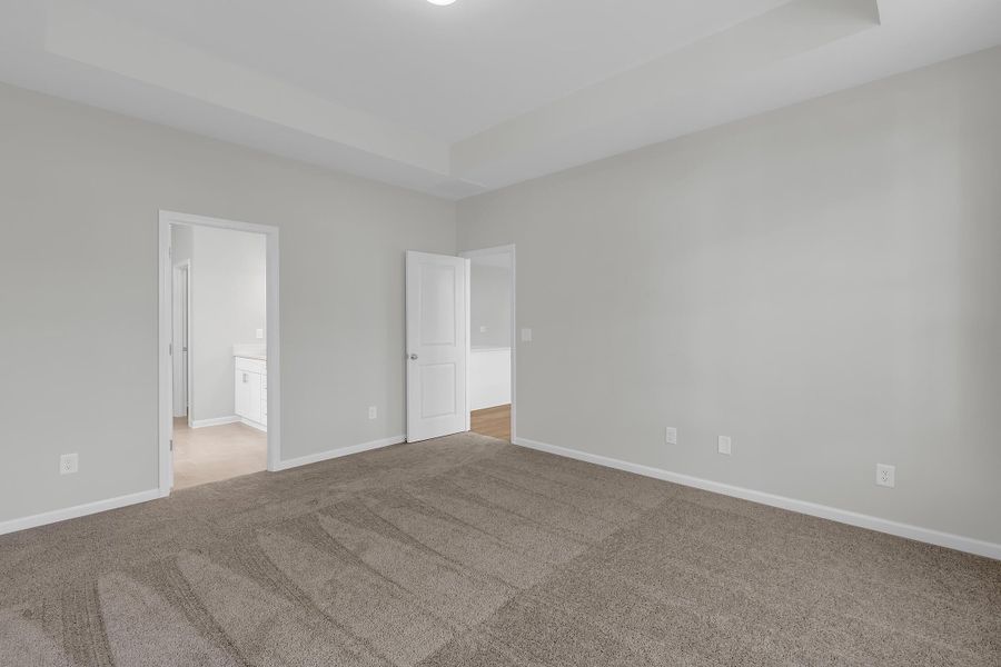 Spacious, unfurnished interior of a new home in Social Circle, Chattanooga (Image 11).