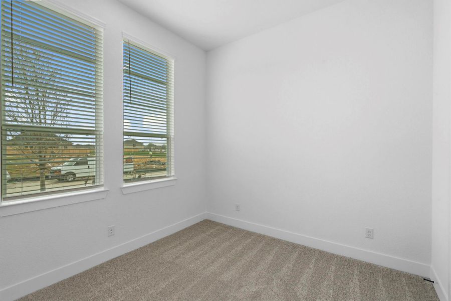 Spacious, unfurnished interior of a new home in Briarley, Montgomery (Image 25).
