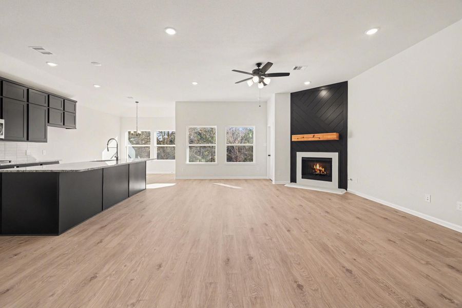 Spacious, unfurnished interior of a new home in Rose Hill Estates, Willis (Image 37).